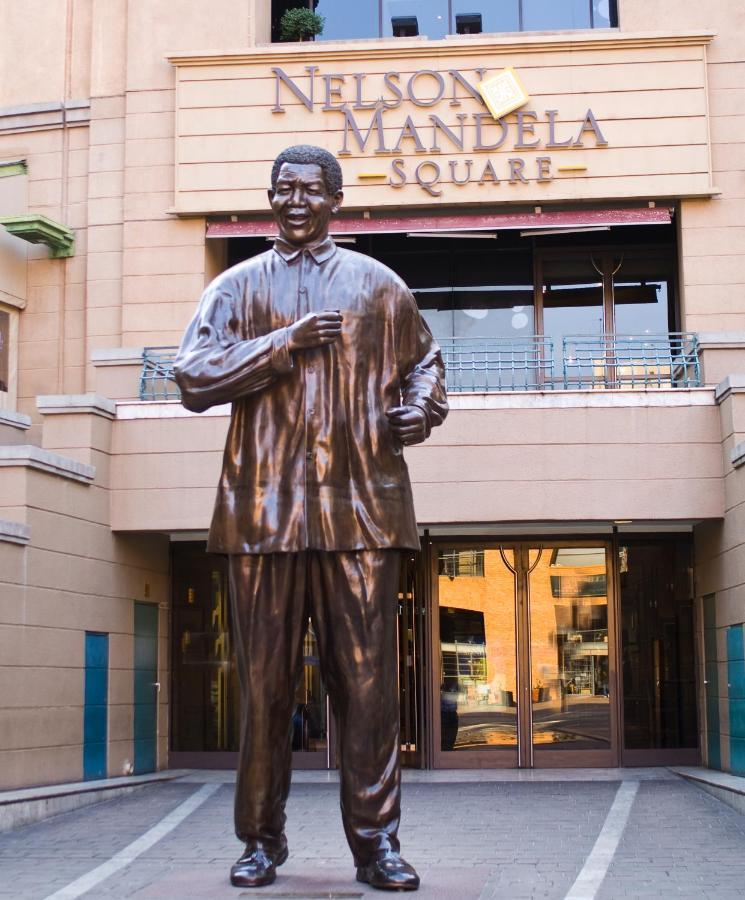 Garden Court Sandton City Johannesburg Exterior photo